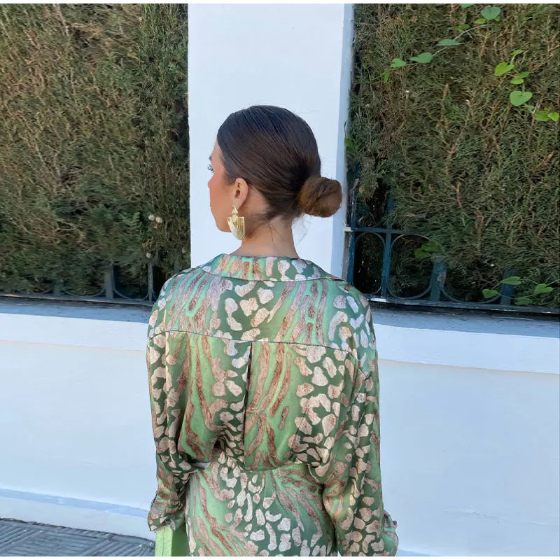 Conjunto Camisa e Saia de Cetim Zurich