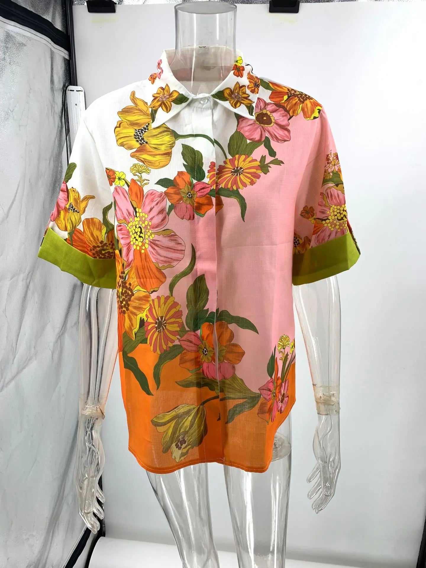 Conjunto Camisa Manga Curta e Calça de Elástico com Amarração Floral