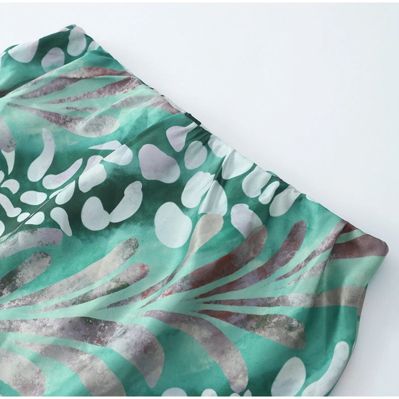 Conjunto Camisa e Saia de Cetim Zurich