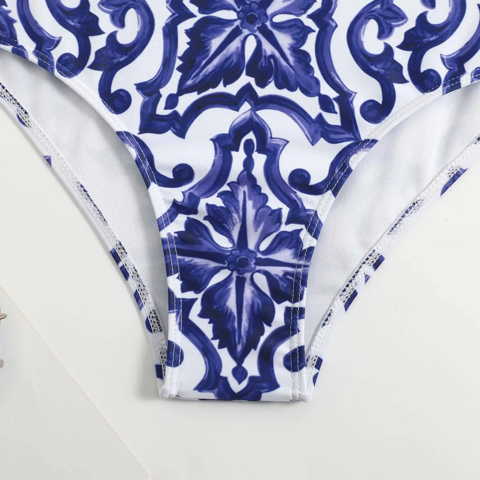 Biquini Hot Pants Rosanira - com pareô