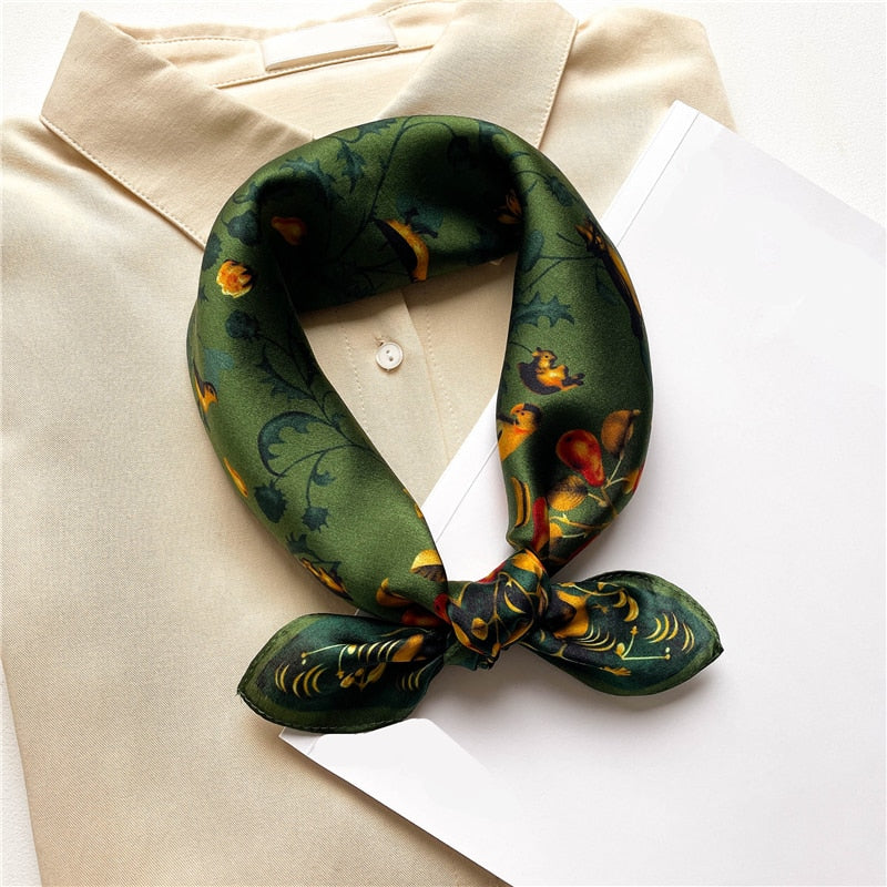 Lenços de Seda - Tamanho 53x53cm Estampas Variadas