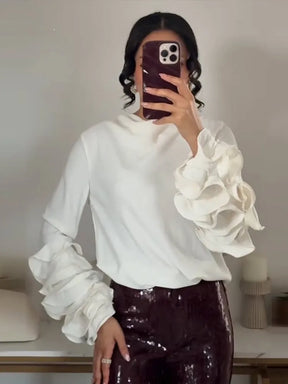 Blusa Branca Feminina Samy –  Mangas Detalhadas em Pétalas