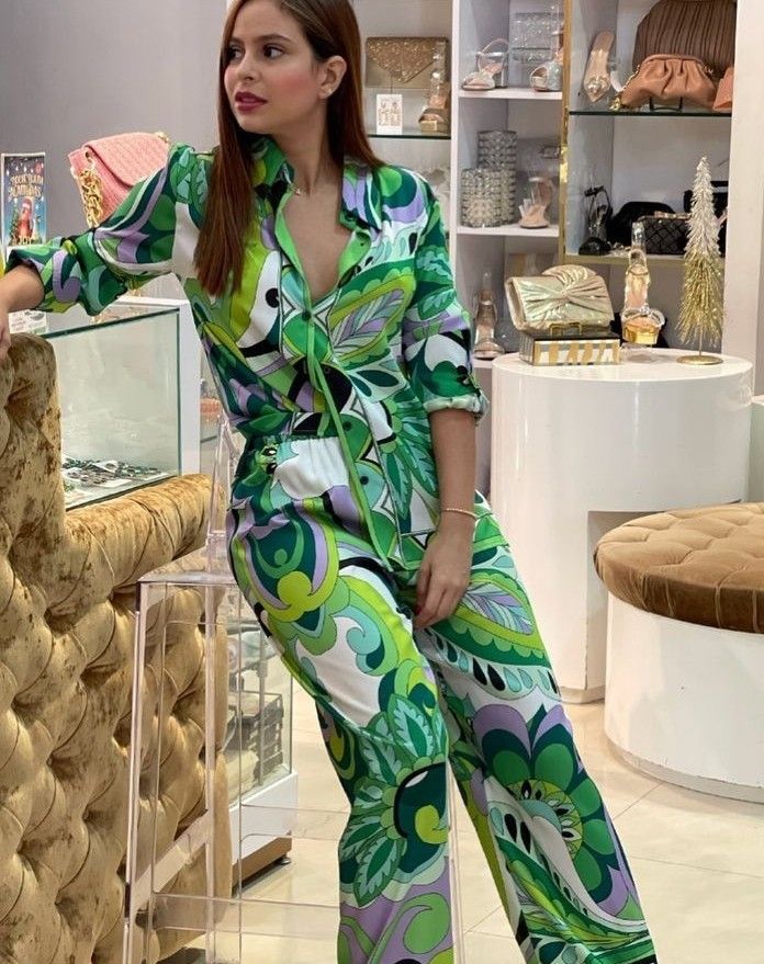 Conjunto Amitta - Camisa e calça com zíper