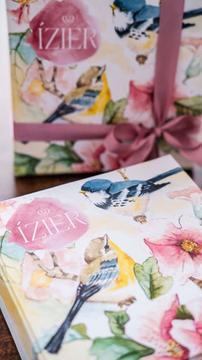 Brinde Kit Difusor + Aromatizador de Ambiente com caixa presente em aquarela