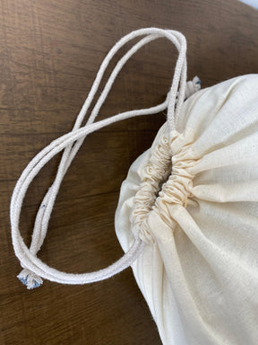 Embalagem Reutilizável de Algodão Cru 30x40 – Elegância e Sustentabilidade para Presentes