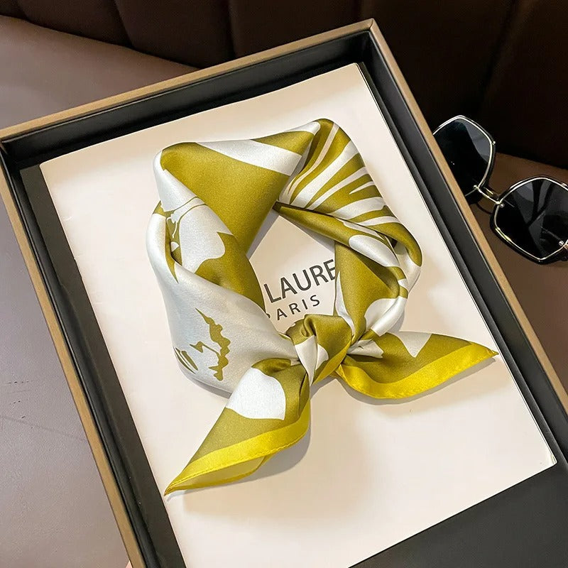 Lenços de Seda - Tamanho 53x53cm Estampas Variadas