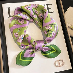Lenços de Seda - Tamanho 53x53cm Estampas Variadas