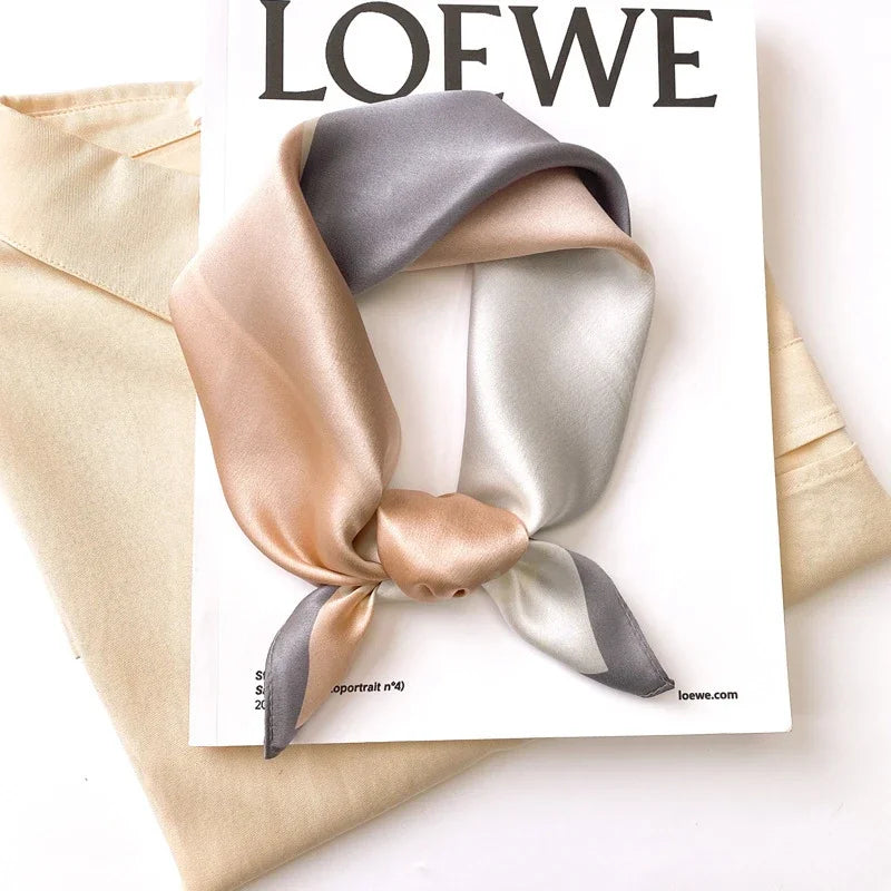 Lenços de Seda - Tamanho 53x53cm Estampas Variadas