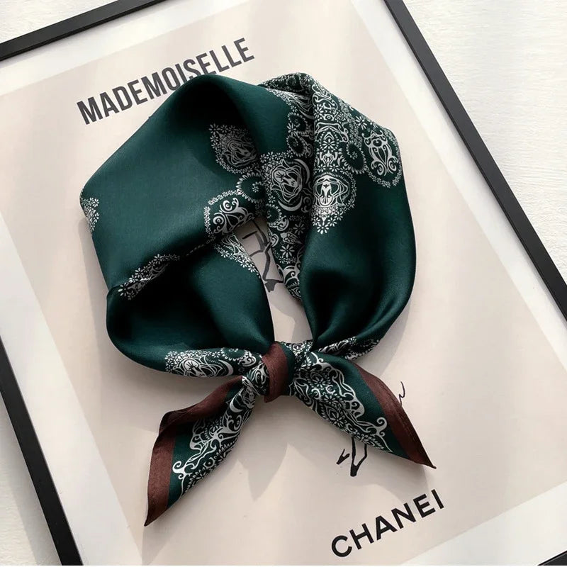 Lenços de Seda - Tamanho 53x53cm Estampas Variadas