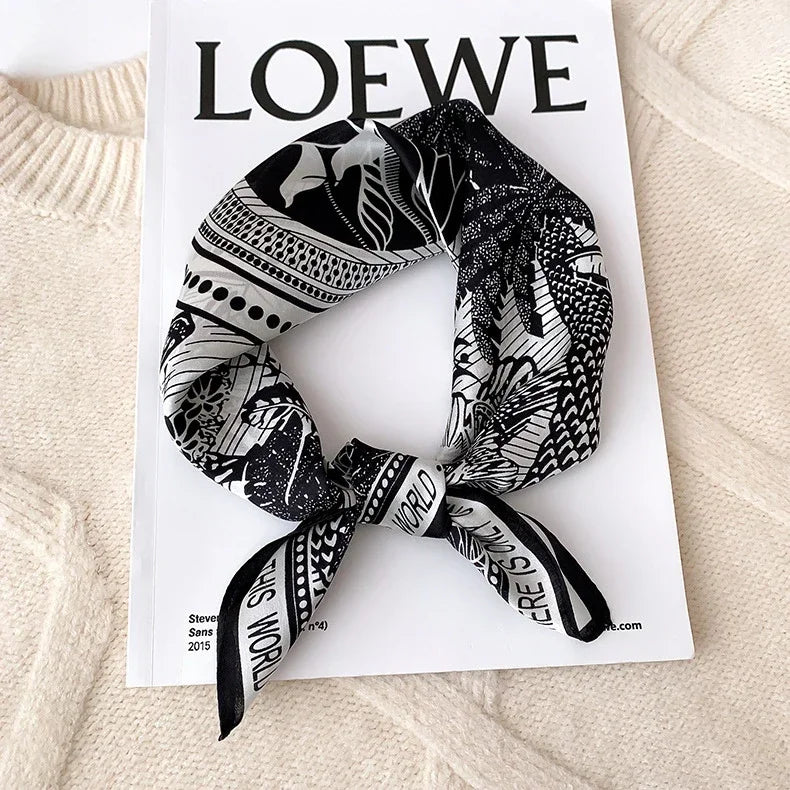 Lenços de Seda - Tamanho 53x53cm Estampas Variadas