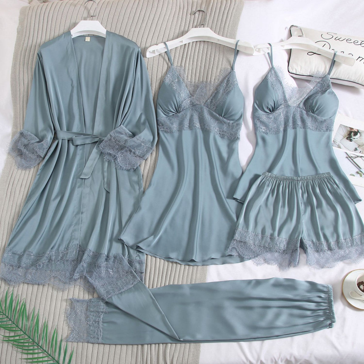 Conjunto de pijamas Scarlet