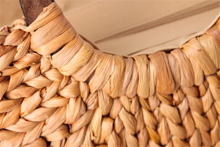 Bolsa Forrada Alça de Madeira