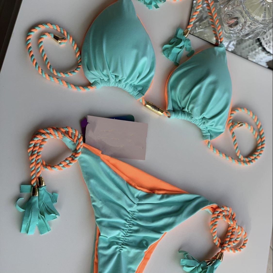 Biquini Cortininha com bojo Verde água e laranja Iris