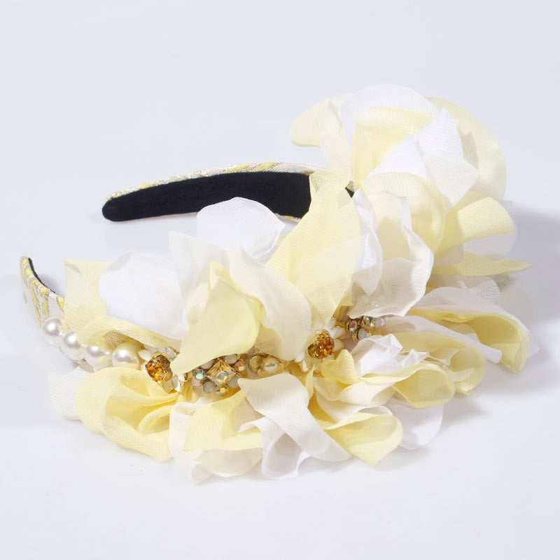Tiara bordada com pedraria - Modelos com amarelo