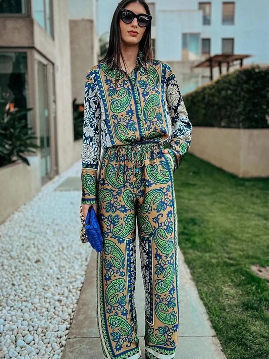 Conjunto Cora - Camisa e calça com elástico